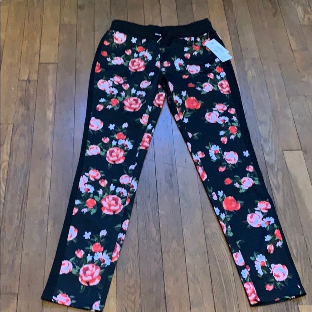 Dressy sweatpants